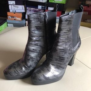 Donald J Pliner 7.5 Milan Pewter Heel Booties
